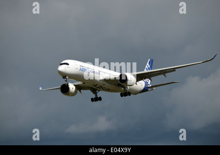 L'atterrissage de l'A350 MSN3 à Toulouse Banque D'Images