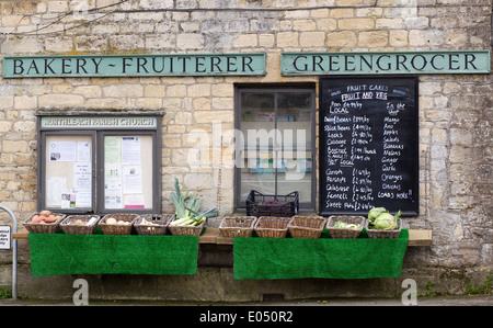 Boulangerie, lames Fruiterer & jardiniers, Northleach Banque D'Images