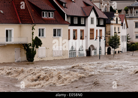 L'eau haute et d'inondation des rues à Steyr, Autriche, ueberflutung Hochwasser und der Strassen à Steyr, oesterreich Banque D'Images