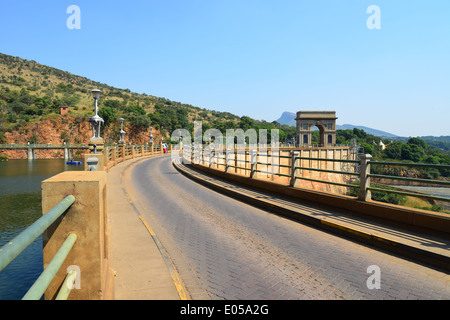 L'ensemble de la route, d'Hartbeespoort Hartbeespoort, Province du Nord Ouest de la République d Afrique du Sud Banque D'Images