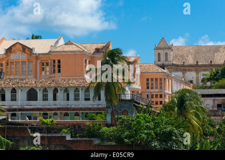 Bâtiments historiques dans le quartier de Pelourinho, Salvador (site du patrimoine mondial de l'UNESCO), l'Etat de Bahia, Brésil Banque D'Images