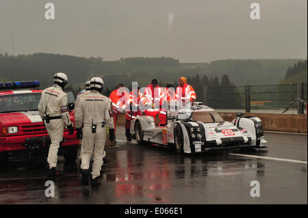 02-03.05,2014. Spa, Belgique. 6-Heures WEC endurance championship course automobile. # 20 L'équipe de Porsche (DEU) PORSCHE 919 HYBRID Timo Bernhard (DEU) Mark Webber (AUS) BRENDON HARTLEY (NZL) Banque D'Images