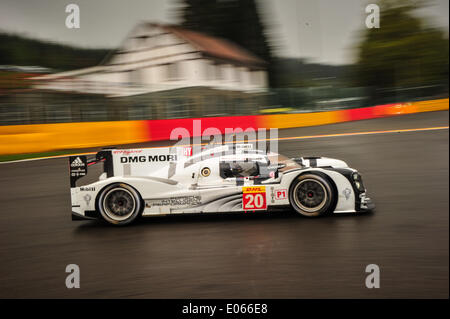 02-03.05,2014. Spa, Belgique. 6-Heures WEC endurance championship course automobile. # 20 L'équipe de Porsche (DEU) PORSCHE 919 HYBRID Timo Bernhard (DEU) Mark Webber (AUS) BRENDON HARTLEY (NZL) Banque D'Images