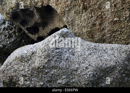 Des formations rocheuses en granit sculpté sur la plage de Oudekraal, Cape Town Banque D'Images