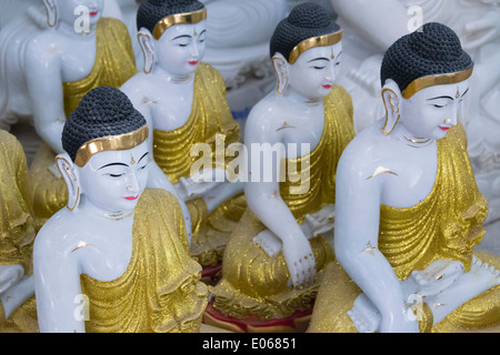 Sculpture bouddhiste de marbre , Mandalay, Myanmar Banque D'Images