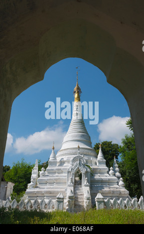 La Pagode blanche, Mingun, Myanmar Banque D'Images