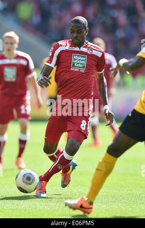 Kaiserslautern, Rheinland-Pfalz, Deutschland. 4 mai, 2014. Mohamadou Idrissou de Kaiserslautern au cours de la 2. Match de Bundesliga entre 1.FC Kaiserslautern et Dynamo Dresde au Fritz-Walter Stadion sur Mai 04, 2014, à Kaiserslautern, Allemagne. (Photo de Ulrich Roth) (Image Crédit : Crédit : Ulrich Roth/NurPhoto ZUMAPRESS.com/Alamy/Live News) Banque D'Images