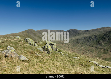 Fairfield horseshoe. Une colline circulaire promenade dans le Lake District en prenant le brochet, grand héron Rigg Fairfield, Hart Crag . . Banque D'Images