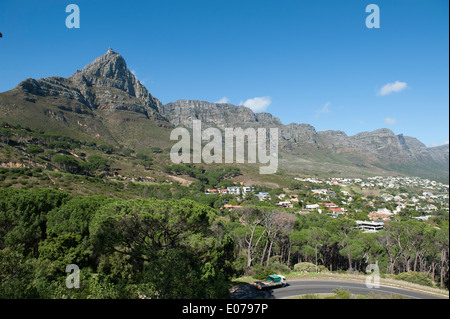 La montagne de la table Douze Apôtres Panorama de Camps Bay, Cape Town, Afrique du Sud Banque D'Images