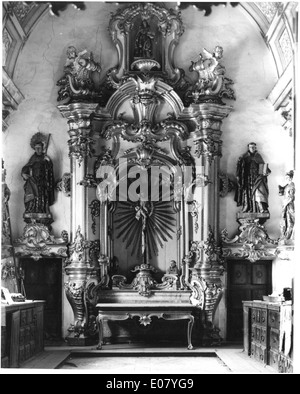 Mosteiro de São Martinho de Tibães à Braga, Portugal, est un monastère historique connu pour son architecture baroque et son importance religieuse. La sacristie est une caractéristique importante de la conception du monastère. Banque D'Images