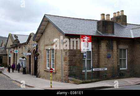 Glossop gare dans le Derbyshire High Peak Banque D'Images