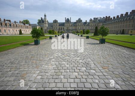 Façade du palais de Fontainebleau, partie de liste du patrimoine mondial de l'UNESCO. 06.09.2013 Banque D'Images