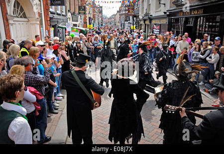 Sweeps Festival, Rochester, Kent, Bank Holiday lundi. Fête traditionnelle, relancé en 1981. Banque D'Images