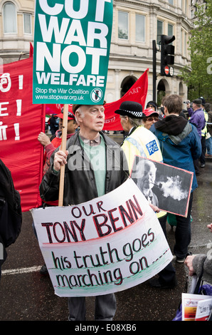 Un Tony Benn sur le supporter mai à Londres 2014 Banque D'Images