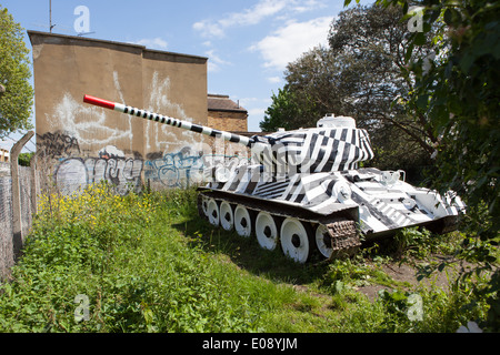 T-34 Soviet tank à Mandela Way, Londres Banque D'Images