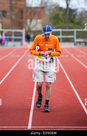 Hits Kingston Kiwanis Classic courses sur route 2014 Banque D'Images