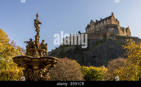 L'automne sur les jardins de Princes Street Banque D'Images