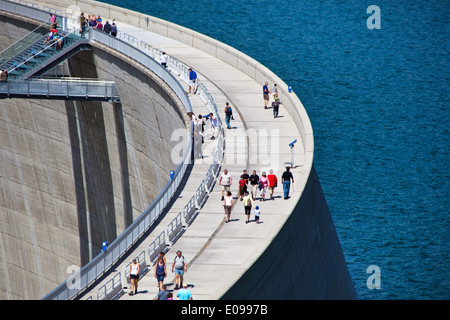 "Le réservoir jusqu'à la production d'eau par la puissance de l'eau dans la région de Malte, Carinthie, Autriche. ''Koelnbrein mémoire'' dans la Malte valle Banque D'Images