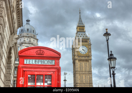 Big Ben London Phone Box Rouge Banque D'Images
