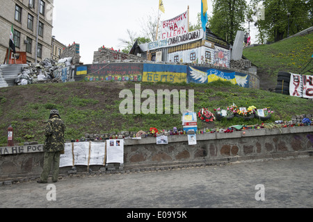 Avril 2014 à Maidan Nezalezhnosti (Майдан Незалежності : Ukrainien [maɪ̯dˈan ɛʒnosci nezal'],, Kiev, Ukraine. Banque D'Images