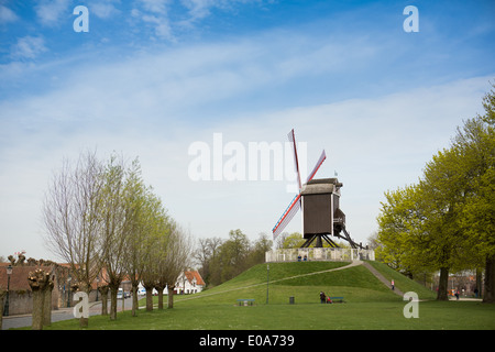 Moulin à vent Sint-Janhuismolen à Bruges, Brugge, Belgique Banque D'Images