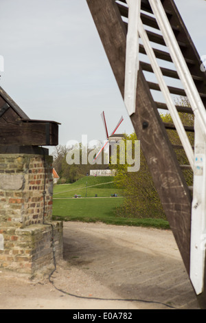 Moulin à vent Sint-Janhuismolen à Bruges, Brugge, Belgique Banque D'Images