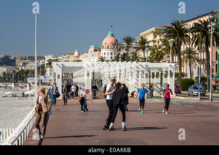 Promenade des Anglais, l'hôtel Negresco, Nice, Alpes Maritimes, Provence, Côte d'Azur, Méditerranée, France, Europe, Banque D'Images