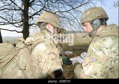 La famille de radios tactiques BOWMAN fournit l'armée britannique avec HF, VHF et UHF communications voix et données à partir de la formation Banque D'Images