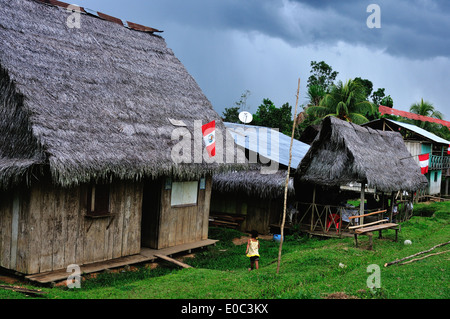 Fête de San Pedro à Santa Clara - IQUITOS . Département de Loreto .PÉROU Banque D'Images