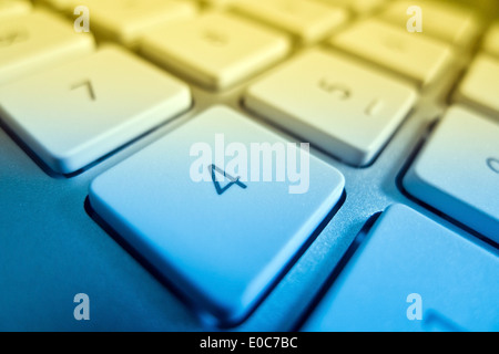 Les touches d'un ordinateur en close-up. Le traitement des données et l'Internet., Die Tasten eines Ordinateurs dans Nahaufnahme. Da Banque D'Images