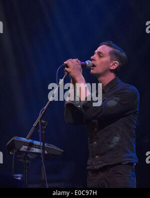 6 mai 2014 - Madison, Wisconsin, États-Unis - JARROD GORBEL de nuit terreurs de 1927 en concert au Théâtre Capitol, à Madison, Wisconsin (crédit Image : © Daniel DeSlover/ZUMAPRESS.com) Banque D'Images