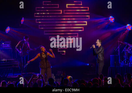 Madison, Wisconsin, USA. 6 mai, 2014. Fitz et la colère en concert au Théâtre Capitol, à Madison, Wisconsin © Daniel DeSlover/ZUMAPRESS.com/Alamy Live News Banque D'Images