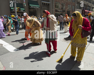 Le 27e Défilé Sikh dans NYC, 2014. Banque D'Images