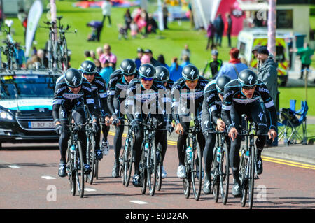 Belfast, Irlande du Nord. 9 mai 2014 - Giro d'Italia session pratique : Omega Pharma Quick-step (Belgique) Crédit : Stephen Barnes/Alamy Live News Banque D'Images