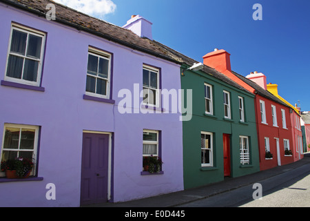 Maisons peintes ; Eyeries, comté de Cork, Irlande Banque D'Images