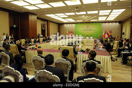 Nay Pyi Taw, le Myanmar. 10 mai, 2014. Les participants assistent à la réunion des ministres des affaires étrangères de l'ASEAN lors du 24e Sommet de l'ASEAN à Nay Pyi Tay, le Myanmar, le 10 mai 2014. © Wong Pun Keung/Xinhua/Alamy Live News Banque D'Images