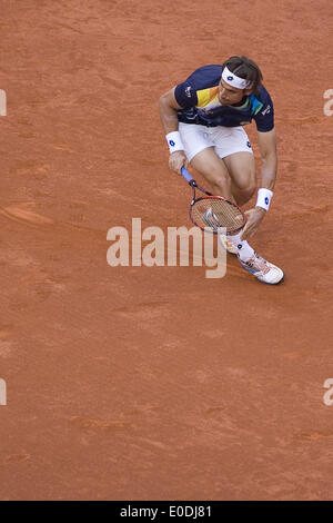 Madrid, Espagne. 9 mai, 2014. David Ferrer de l'Espagne joue un revers contre Ernests Gulbis de Lettonie dans leur match de quart de finale lors de la septième journée de la Mutua Madrid Open Tennis Tournament à la Caja Magica le 9 mai 2014 à Madrid, Espagne. (Photo par Oscar Gonzalez/NurPhoto) Crédit : Oscar Gonzalez/NurPhoto ZUMAPRESS.com/Alamy/Live News Banque D'Images