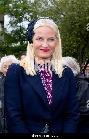 Kristiansand, Norvège. 09 mai, 2014. La Princesse héritière Mette-Marit de Norvège à la 150e anniversaire de l'armée déchue dans la marine danoise bataille navale de Helgoland à Kristiansand, Norvège 09-05-2014 Photo : PRE-Albert Nieboer aucun crédit de service FIL : dpa photo alliance/Alamy Live News Banque D'Images