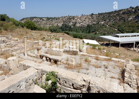 Ruines du bâtiment au site archéologique Katsivelos Eleutherna Antique Crète Grèce Ce site situé sur la pente de l'Est Banque D'Images