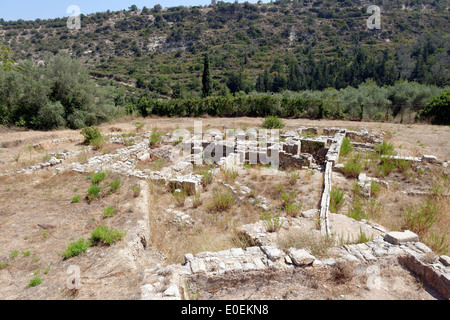 Ruines du bâtiment au site archéologique Katsivelos Eleutherna Antique Crète Grèce Ce site situé sur la pente de l'Est Banque D'Images