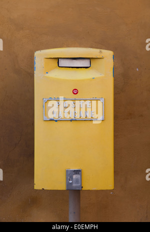 Postkasten, Vatikan - Boîte aux lettres, Vatican Banque D'Images