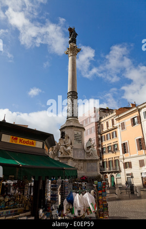 Denkmal am Piazza di Spagna, Rom, Italie - Monument à la Piazza di Spagna, Rome, Italie Banque D'Images