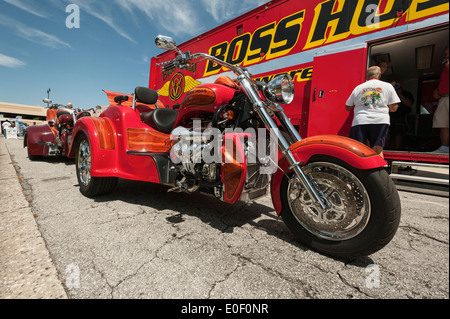 Boss Hoss Cycles avec V8 présentée à l'Leesburg, Florida USA Bike Week rallye Banque D'Images