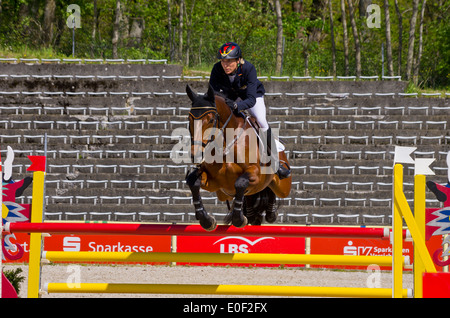 Champion olympique Ingrid Klimke sur Horseware Hale Bob, Marbach Eventing, 11 mai, 2014 Banque D'Images