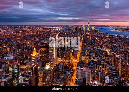 Vue aérienne de New York au crépuscule Banque D'Images