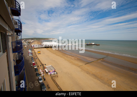 Vue depuis le débarquement de Napoléon, front bay et pier , Sandown, Isle of Wight, Angleterre, Royaume-Uni, Banque D'Images