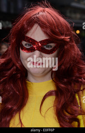 Londres , Royaume-Uni. 12 mai, 2014. X-Men : days of Future Past record mondial Guinness Cosplay événement à l'Odeon Leicester Square à Londres. Photo par voir Li/Alamy Live News Banque D'Images