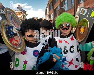 Brighton's 2014 Children's Parade Banque D'Images