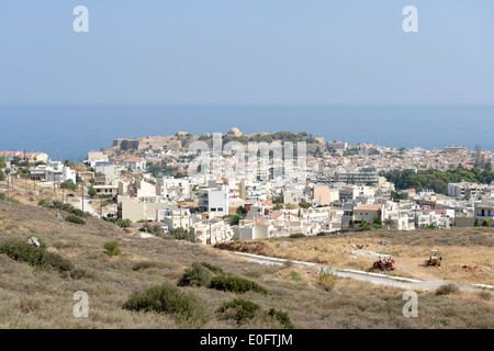 Vue panoramique de la ville de Rethymnon La 3ème plus grande ville sur l'île grecque de Crète. Banque D'Images