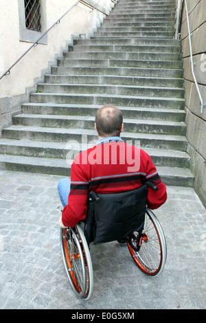 Fauteuil conducteur [], barrière, barrières, entraver, adapté pour les handicapés, pour les handicapés, de la santé publique, Banque D'Images